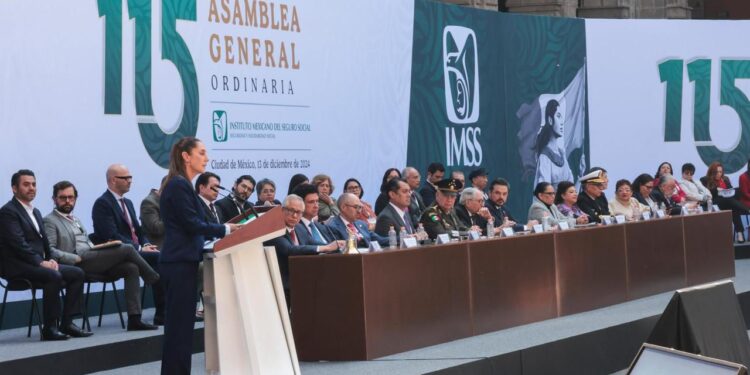 PRESIDENTA DE MÉXICO RESALTA PRIORIDADES DEL IMSS: DERECHOS DE TRABAJADORES, IMSS BIENESTAR, CENTROS DE CUIDADO INFANTIL Y PROGRAMA SALUD CASA POR CASA