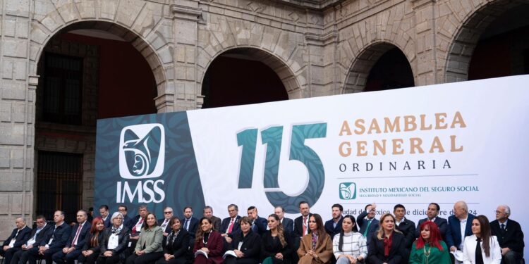 PRESIDENTA DE MÉXICO RESALTA PRIORIDADES DEL IMSS: DERECHOS DE TRABAJADORES, IMSS BIENESTAR, CENTROS DE CUIDADO INFANTIL Y PROGRAMA SALUD CASA POR CASA
