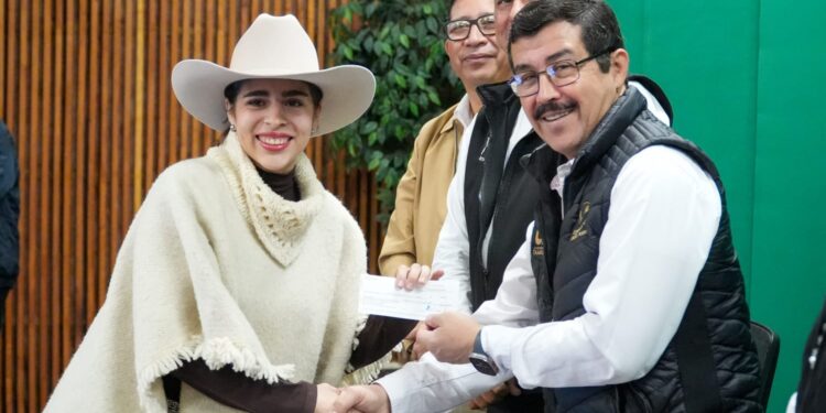 Apoya la UAT educación universitaria de hijos del personal académico