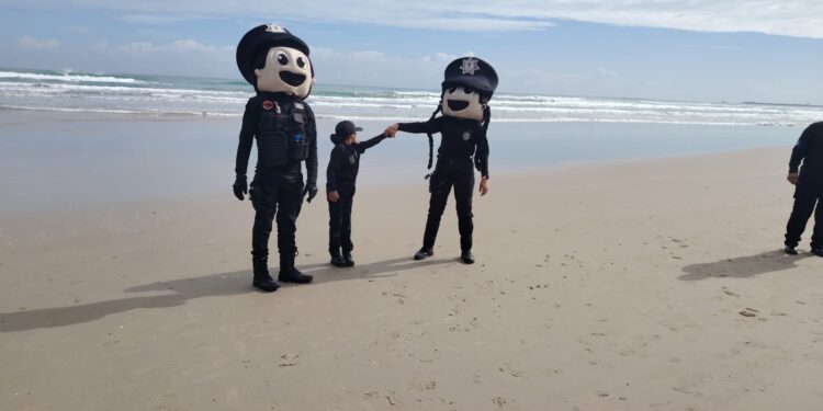 Guardia Estatal de la Zona Sur cumple a menor el sueño de ser “Policía por un Día”