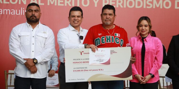 Premia Lalo Gattás a lo mejor del deporte y periodismo victorense