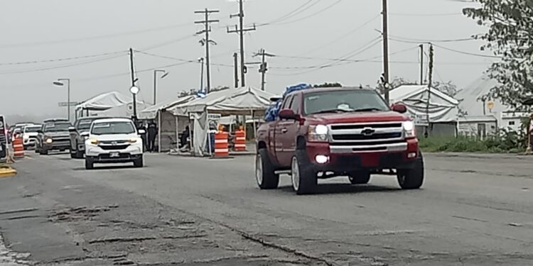Guardia Estatal brinda seguridad a caravana de paisanos