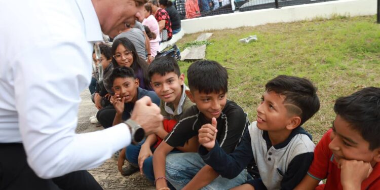 Primera Jornada por la Paz en Victoria