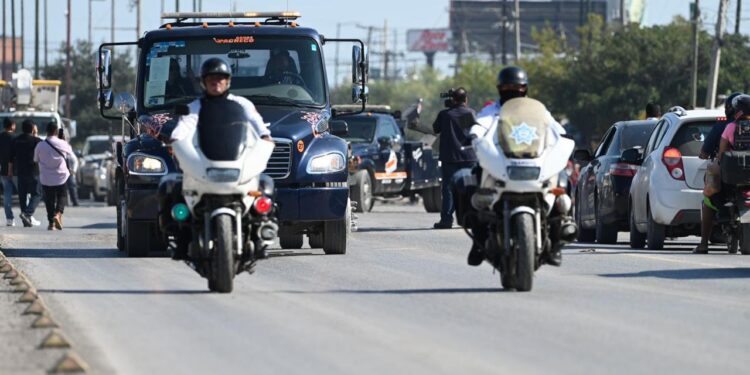 Activa tránsito operativo grúa