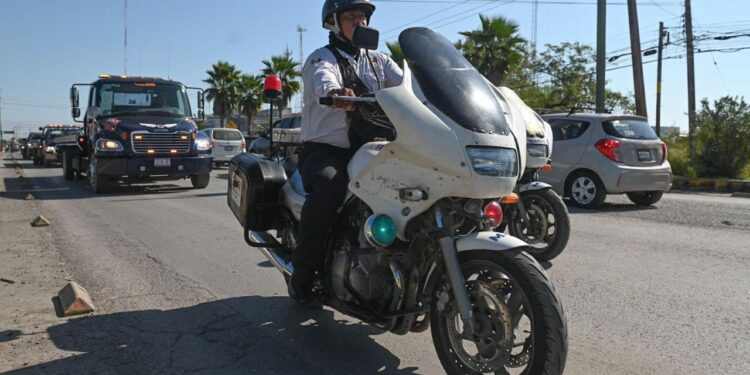 Activa tránsito operativo grúa