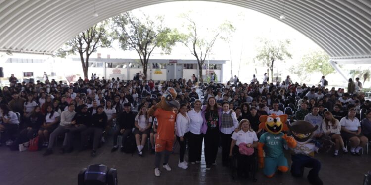 La UAT fortalece la vocación de los jóvenes con el taller Cumpliendo mi Sueño