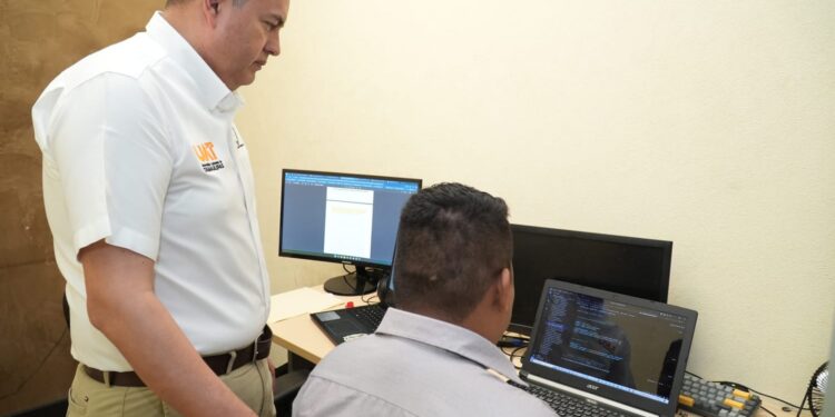 Obtiene la UAT dos patentes de propiedad industrial para medir la contaminación del aire