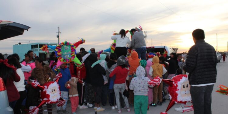 CEDES Matamoros lleva convivencia de Día de Reyes a familias vulnerables