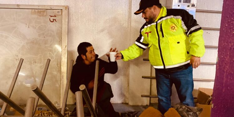 Atiende Protección Civil Tamaulipas a personas vulnerables ante bajas temperaturas