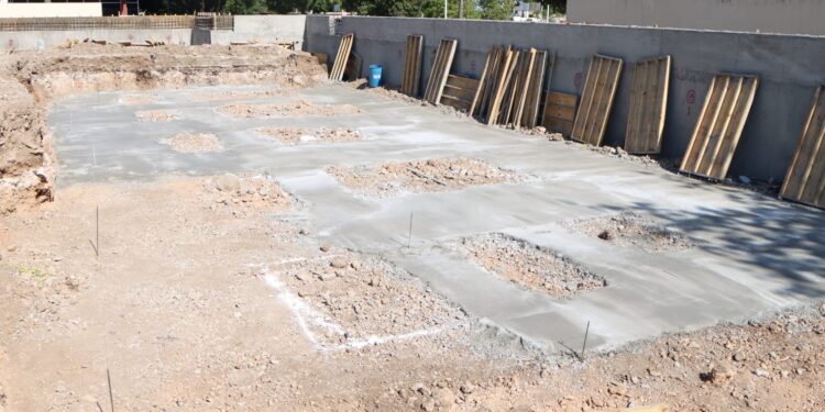 Fortalece Américo infraestructura educativa en escuelas de nivel superior