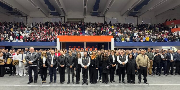 Dámaso Anaya da inicio en Tampico al ciclo escolar de la UAT