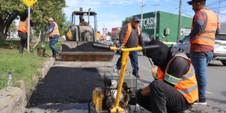 Invierten en Victoria 7 mdp en programa de bacheo