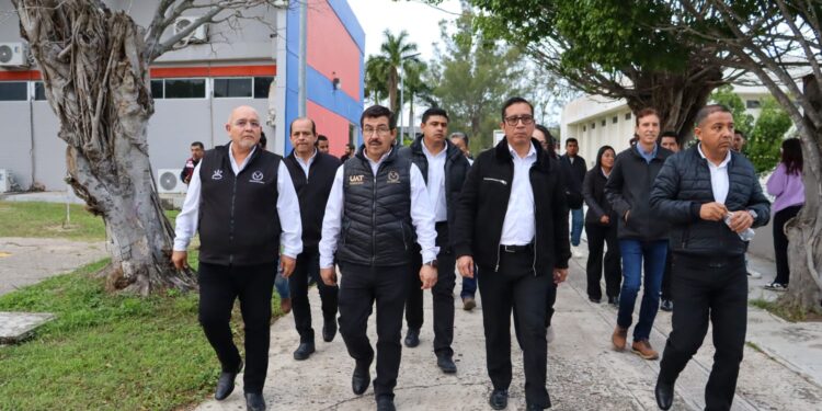 Rector de la UAT supervisa en el Campus Sur obras de infraestructura