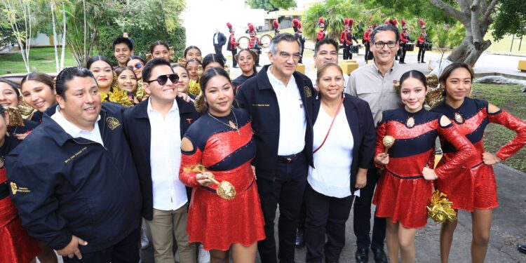 Inaugura Américo Museo de Geología y entrega parque vehicular a Tránsito en Ciudad Madero