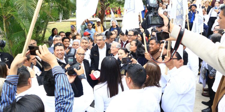 Inaugura Américo Museo de Geología y entrega parque vehicular a Tránsito en Ciudad Madero