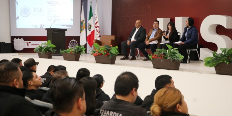 Tránsito Estatal y Guardia Estatal de Apoyo Carretero reciben Taller de Delitos Carreteros