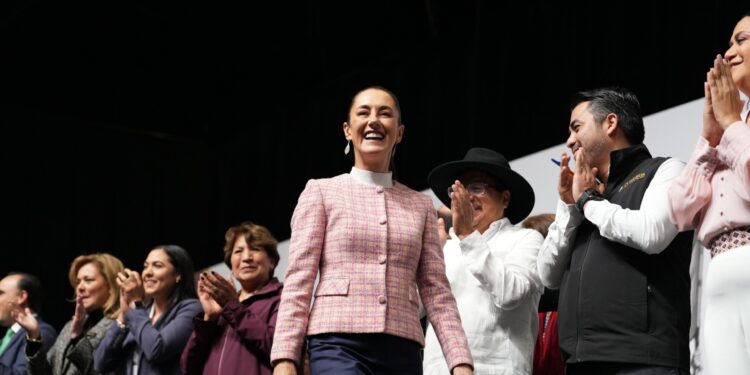 Américo, alcaldes y alcaldesas, participan en reunión con la presidenta Claudia Sheinbaum