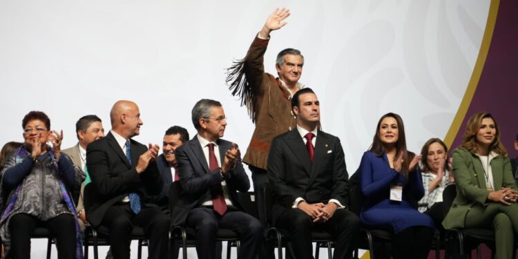 Américo, alcaldes y alcaldesas, participan en reunión con la presidenta Claudia Sheinbaum