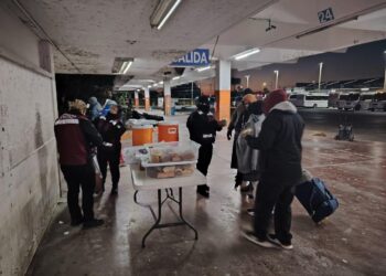 Guardia Estatal de Género aplica Plan Tamaulipas en Central de Autobuses de Victoria