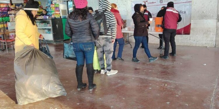 Guardia Estatal de Género aplica Plan Tamaulipas en Central de Autobuses de Victoria