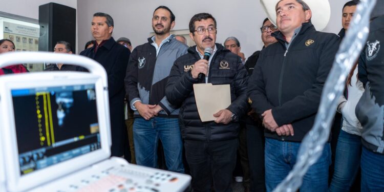 Equipa la UAT con alta tecnología Hospital Veterinario de Grandes Especies