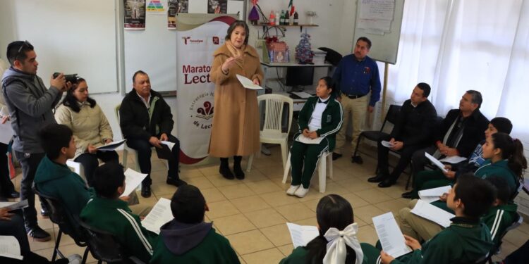 Realizan Maratón por la Lectura en el Día Internacional de la Educación