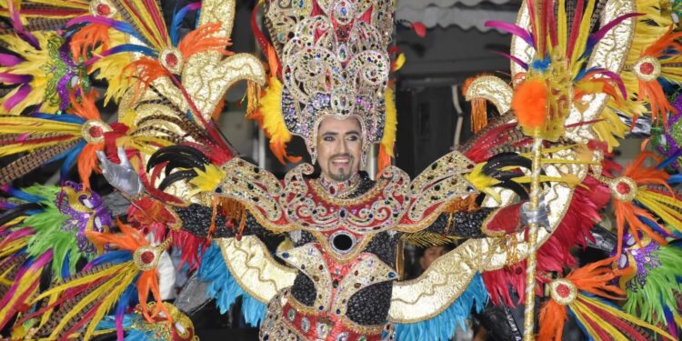 Da a conocer Turismo bolsa de premios del Carnaval 2025