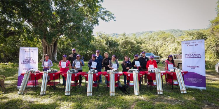 Continúa DIF Tamaulipas con la entrega de estufas ecológicas en comunidades rurales