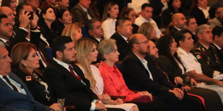 Asiste Américo al 199 aniversario de Matamoros; entrega obras y patrullas