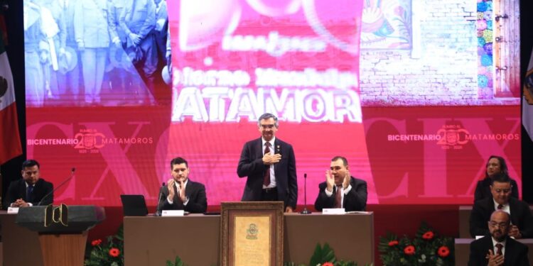 Asiste Américo al 199 aniversario de Matamoros; entrega obras y patrullas