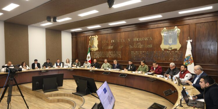 Asiste Américo al 199 aniversario de Matamoros; entrega obras y patrullas