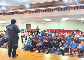 Guardia Estatal Cibernética concluye pláticas sobre prevención de delitos cibernéticos en el ICEST Tampico