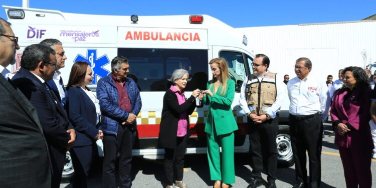 Evalúa gobernador seguridad en Nuevo Laredo y constata atención a repatriados