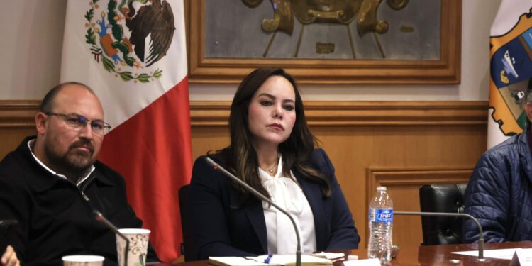 Evalúa gobernador seguridad en Nuevo Laredo y constata atención a repatriados