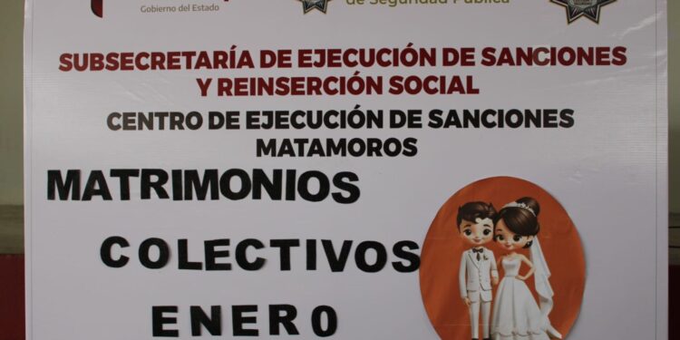 Formalizan su unión 13 parejas en el CEDES de Matamoros