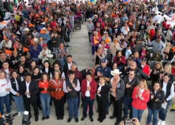 Rector de la UAT inaugura las jornadas “Abrigando Corazones”