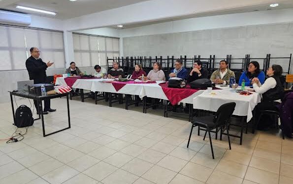 Capacita COBAT a docentes y directivos en Jornada de Acompañamiento