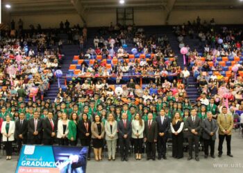 Entrega la FCAV UAT nueva generación de profesionistas