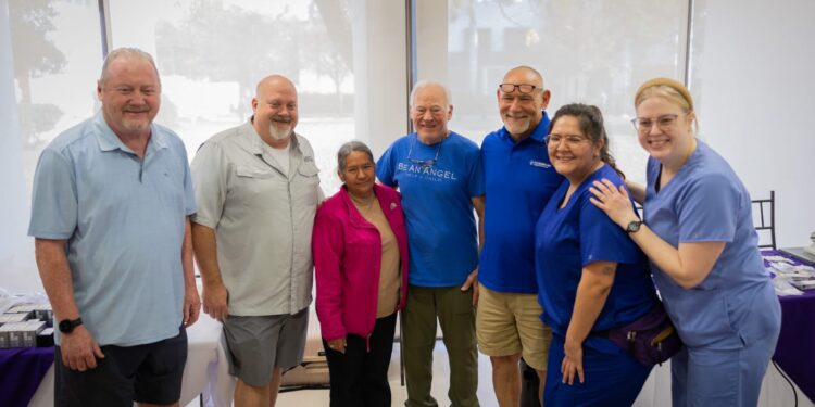 Entregan DIF Tamaulipas y Hearing Aids for Latin America 200 aparatos auditivos