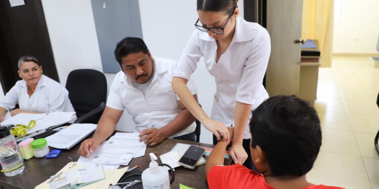 Promueve Sector Salud el Mes de la Salud del Hombre