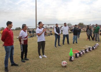 Entrega INDE Tamaulipas material deportivo a preselecciones