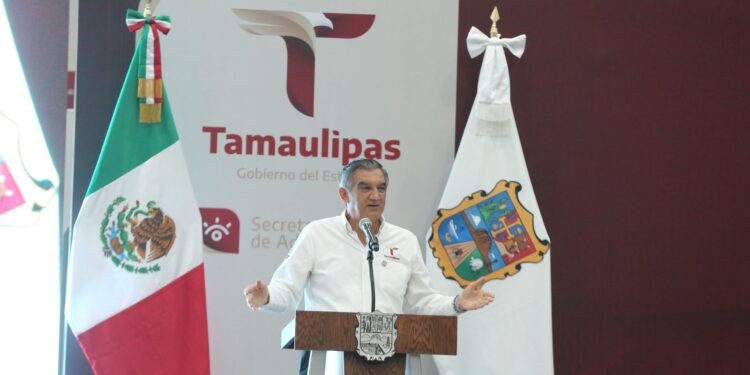 Entrega Américo Premio Estatal de Antigüedad en el Servicio Público 2024