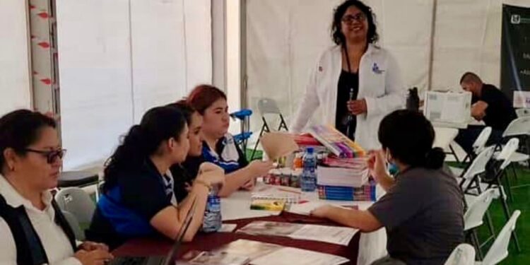 Atiende SET en materia educativa a migrantes repatriados por Tamaulipas