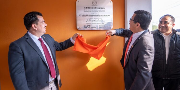 Rector de la UAT inaugura obras y fortalece infraestructura en la Facultad de Derecho Victoria