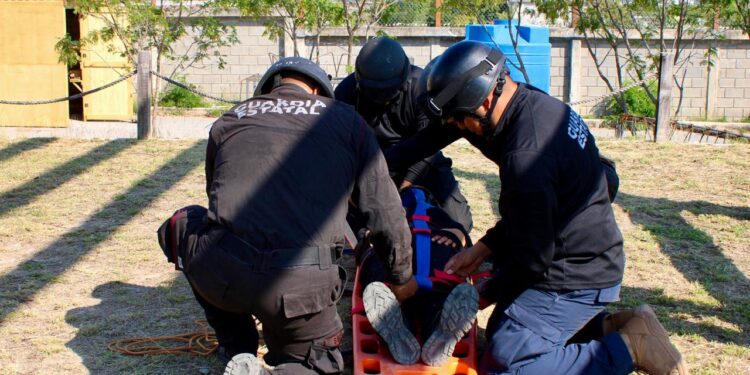 Reciben policías de la Guardia Estatal capacitación en atención prehospitalaria