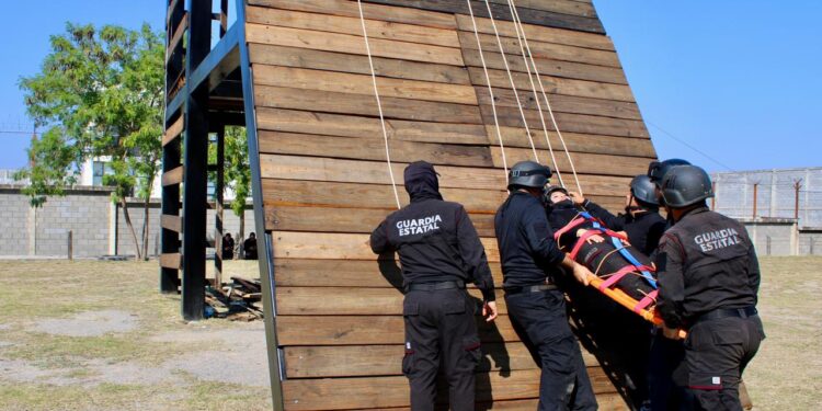 Reciben policías de la Guardia Estatal capacitación en atención prehospitalaria