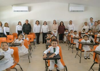 Entrega SET mobiliario en educación básica e inaugura aulas en Altamira