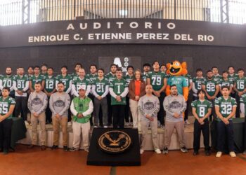 Rector de la UAT y universitarios conviven en jornada estudiantil