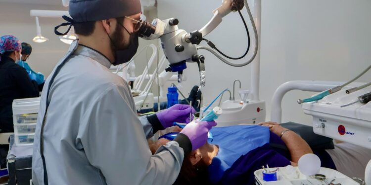 La UAT es referente en clínicas de salud dental con servicios de calidad y bajo costo