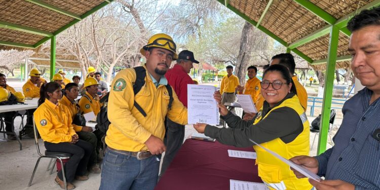 Capacitan a brigadistas rurales para la temporada de incendios forestales 2025